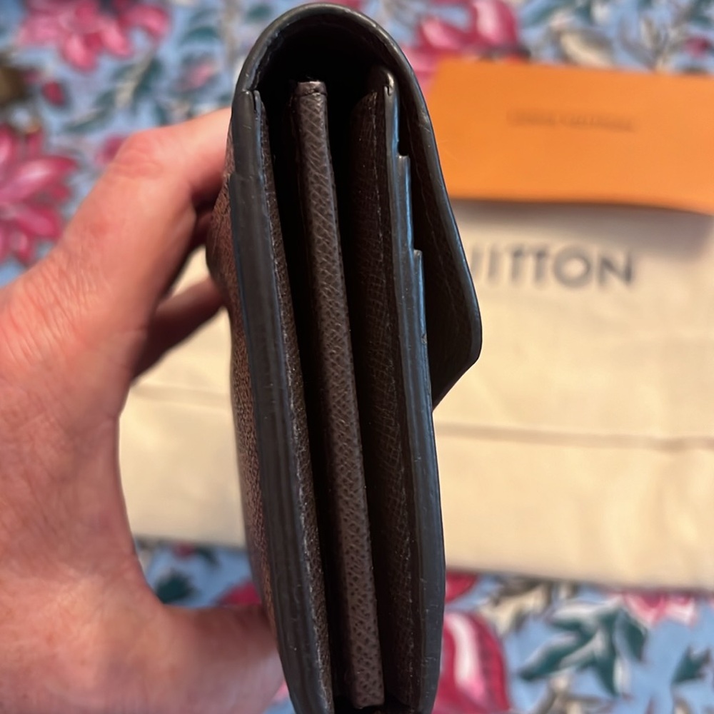 NOT FOR SALE Louis Vuitton Sarah Wallet - Picture 9 of 9